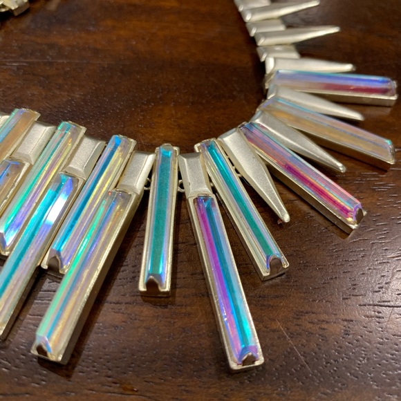 Kendra Scott statement necklace - Picture 2 of 3